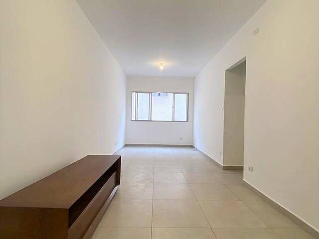 #120 - Apartamento para Locação em Santos - SP - 2