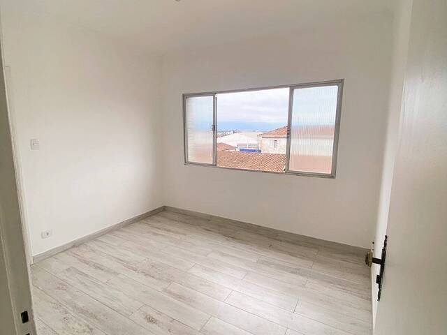 #111 - Apartamento para Venda em São Vicente - SP - 1