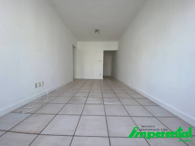 #240 - Apartamento para Venda em Santos - SP - 2