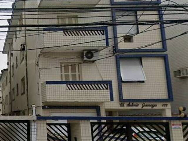 #243 - Apartamento para Venda em Santos - SP