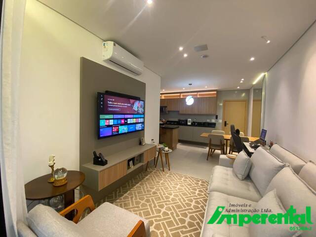 #250 - Apartamento para Venda em Santos - SP