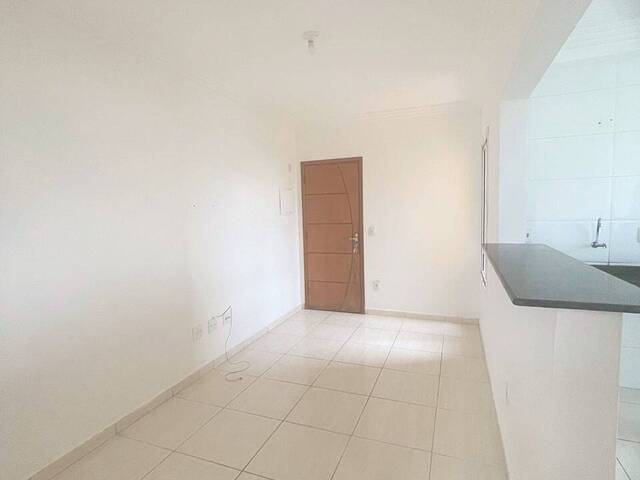 Apartamento para Venda em São Vicente - 2